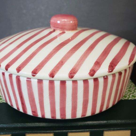 Vintage MCM Red and White Stripe Ceramic Lidded Dresser Jar Candy Dish - Picture 3 of 9